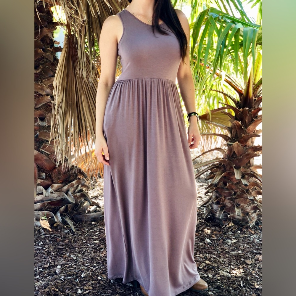 Annabelle Sleeveless Maxi Dress with Pockets